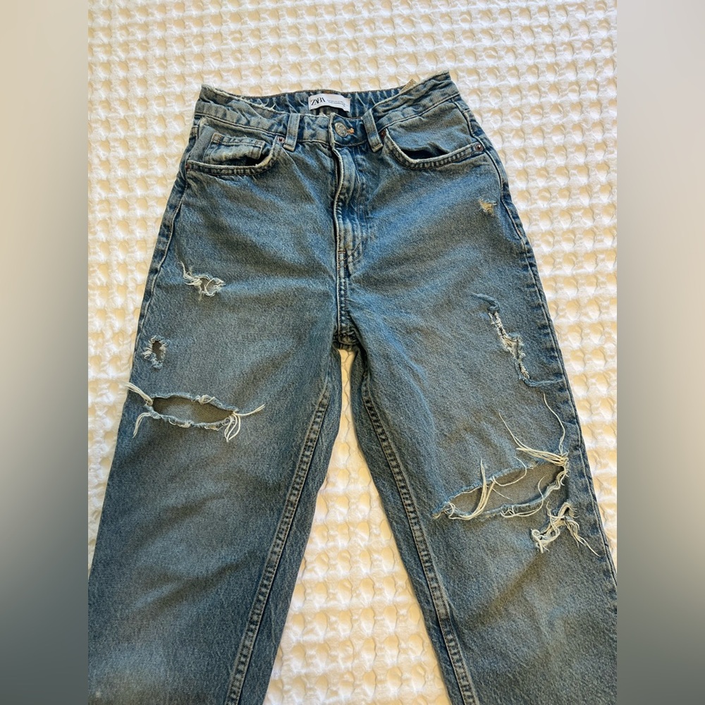 Zara Sz 2 Distressed Jeans - Picture 2 of 8